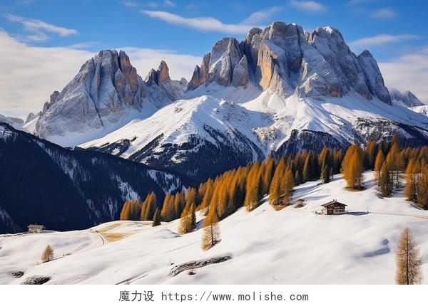 意大利多洛米蒂山的远景风景照片美景雪山